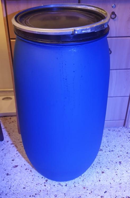 wts: 150L water drum - Sell off/Pasar Malam Shop - Singapore Reef Club